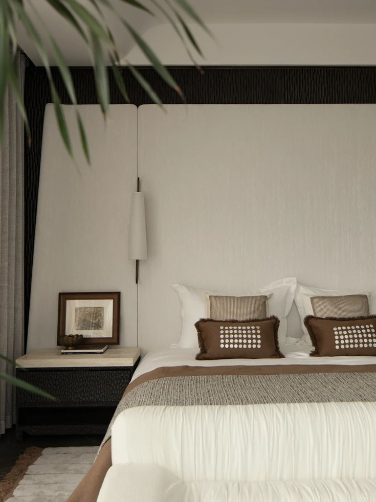 Bed detail